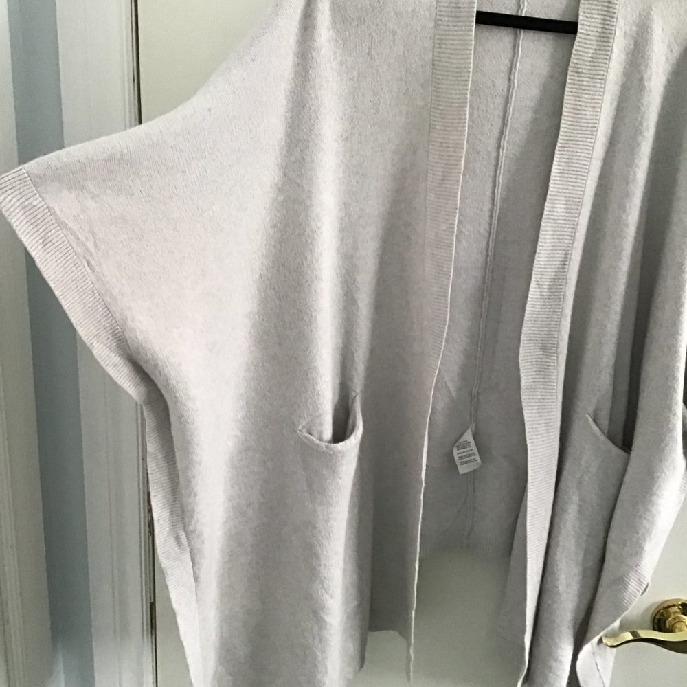 ARITZIA Golden by TNA Roohan Grey Knit Oversized Cardigan Size XXS/XS - Picture 4 of 7